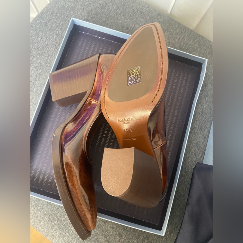 PRADA Marie-Jane brown leather pumps - Picture 14 of 16